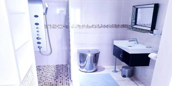 9 Queensview Pantai Uvongo Bagian luar foto