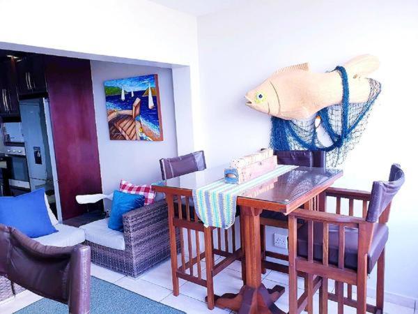 9 Queensview Pantai Uvongo Bagian luar foto