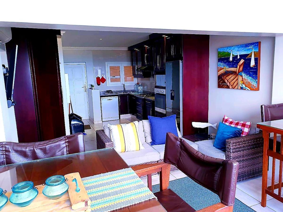 9 Queensview Pantai Uvongo Bagian luar foto