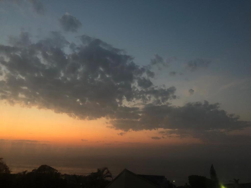 9 Queensview Pantai Uvongo Bagian luar foto